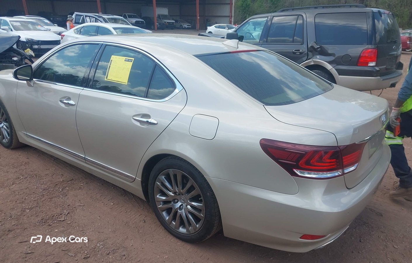 Lexus LS 2016