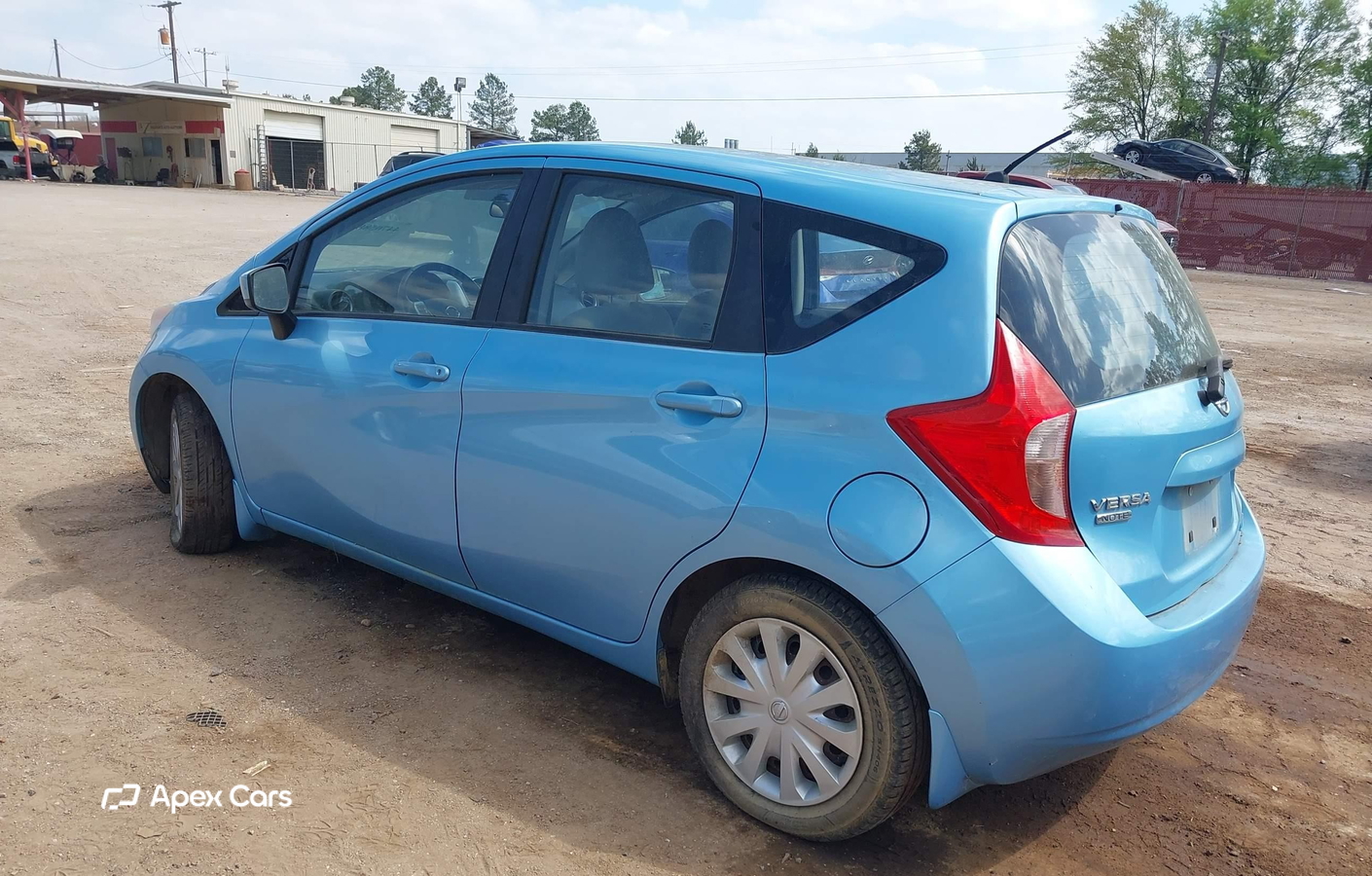Nissan Versa 2015