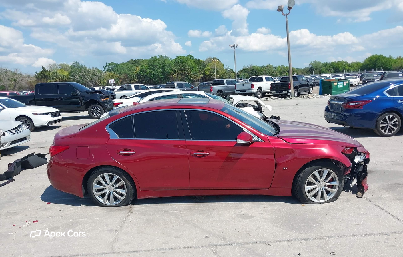 Infiniti Q50 2015