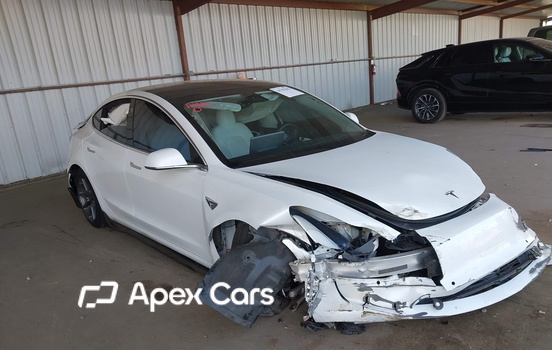 Tesla Model 3 2019 - Image 1 of 16