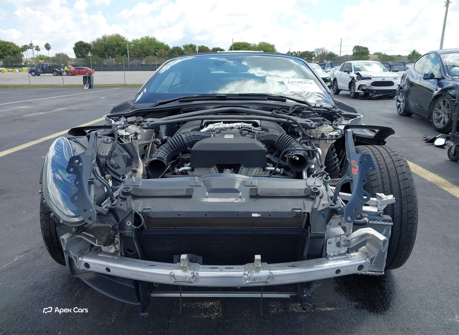 Aston Martin DB11 2022