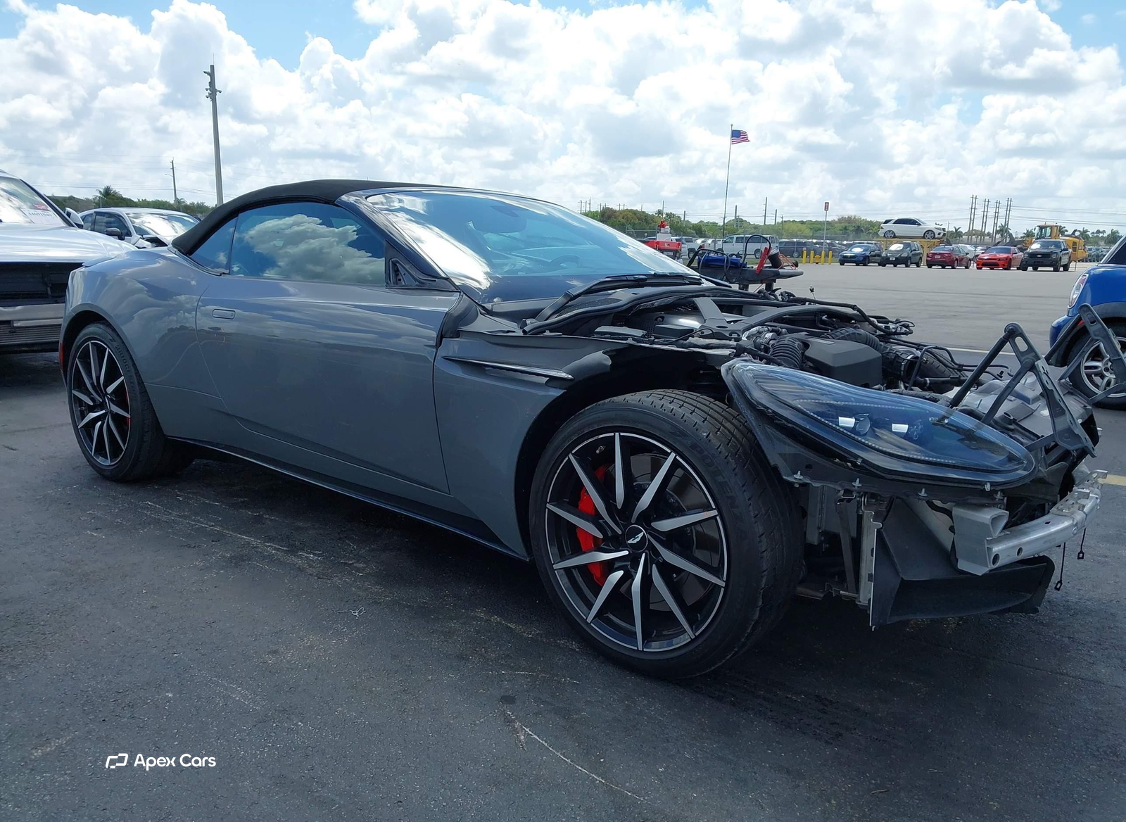 Aston Martin DB11 2022
