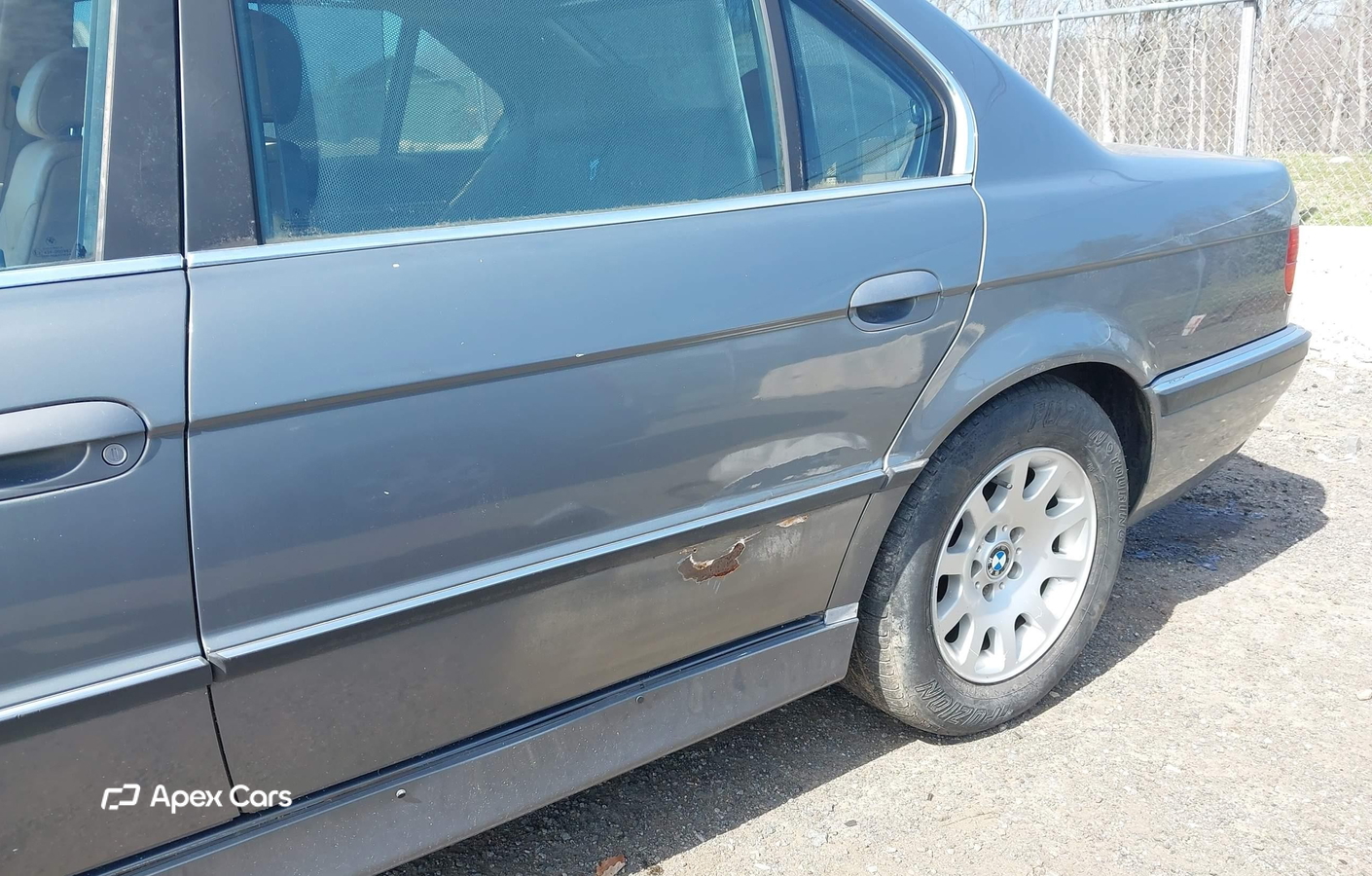 BMW Series 7 2001