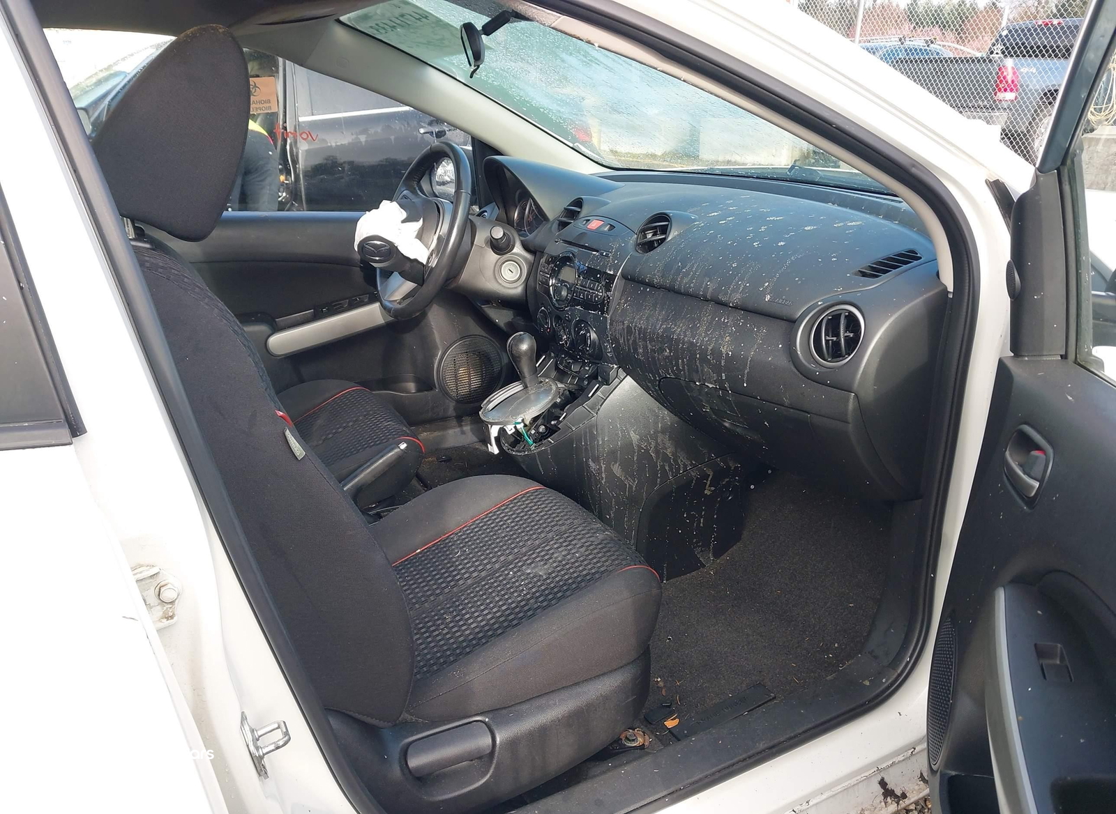 Mazda 2 2012
