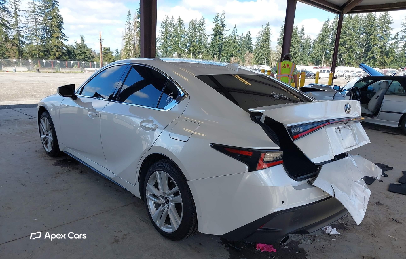 Lexus IS 2021