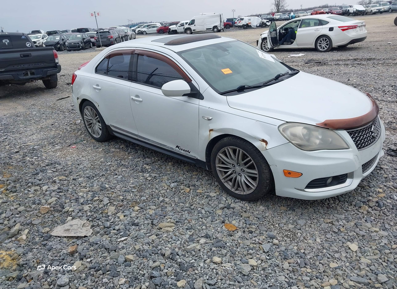 Suzuki Kizashi 2011
