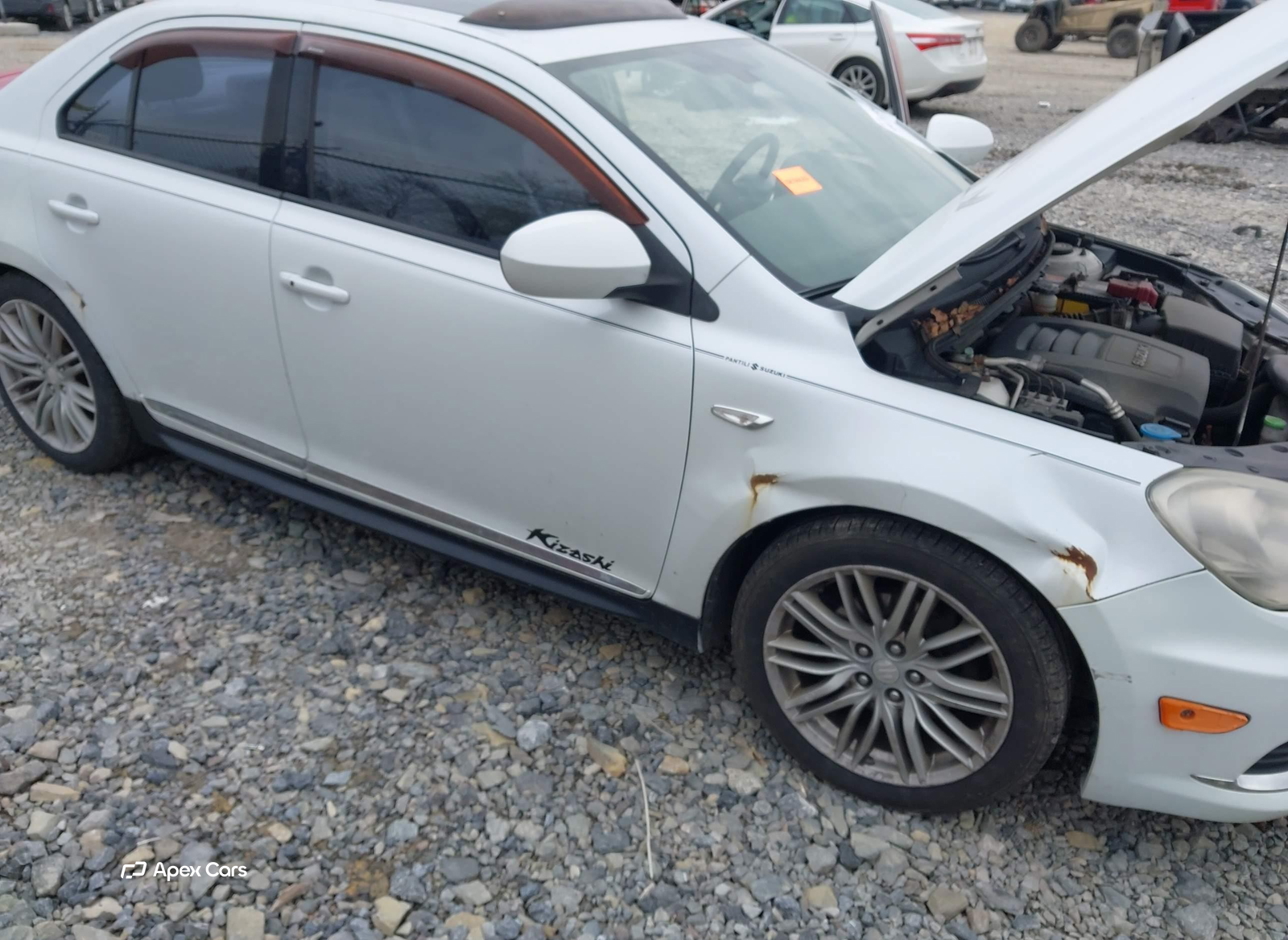 Suzuki Kizashi 2011