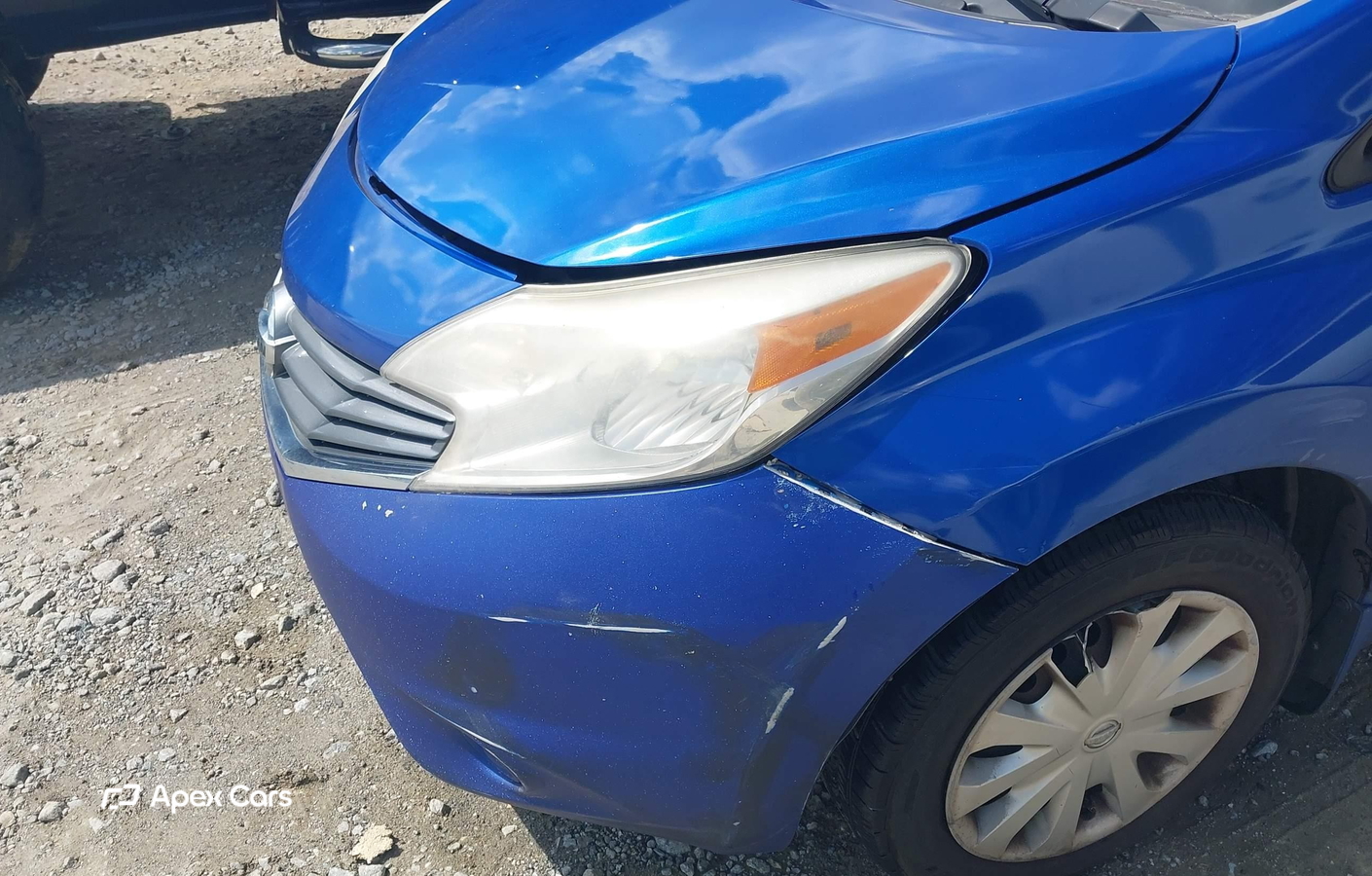 Nissan Versa 2015