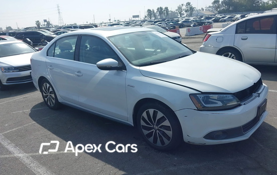 Volkswagen Jetta 2014 - Image 1 of 11