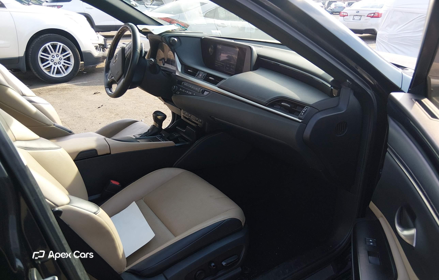 Lexus ES 2020