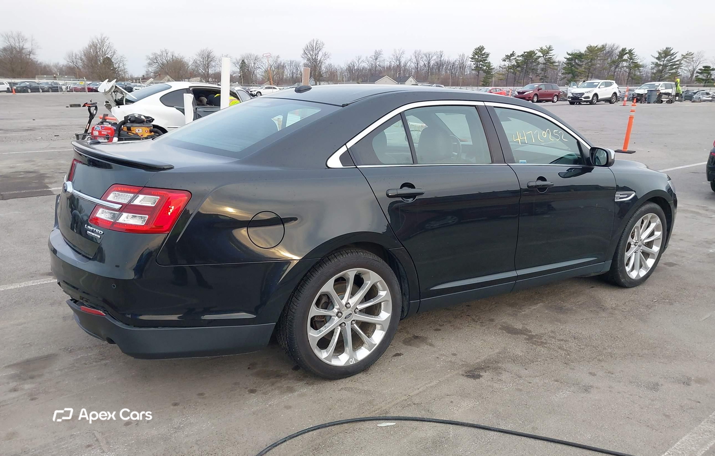 Ford Taurus 2015