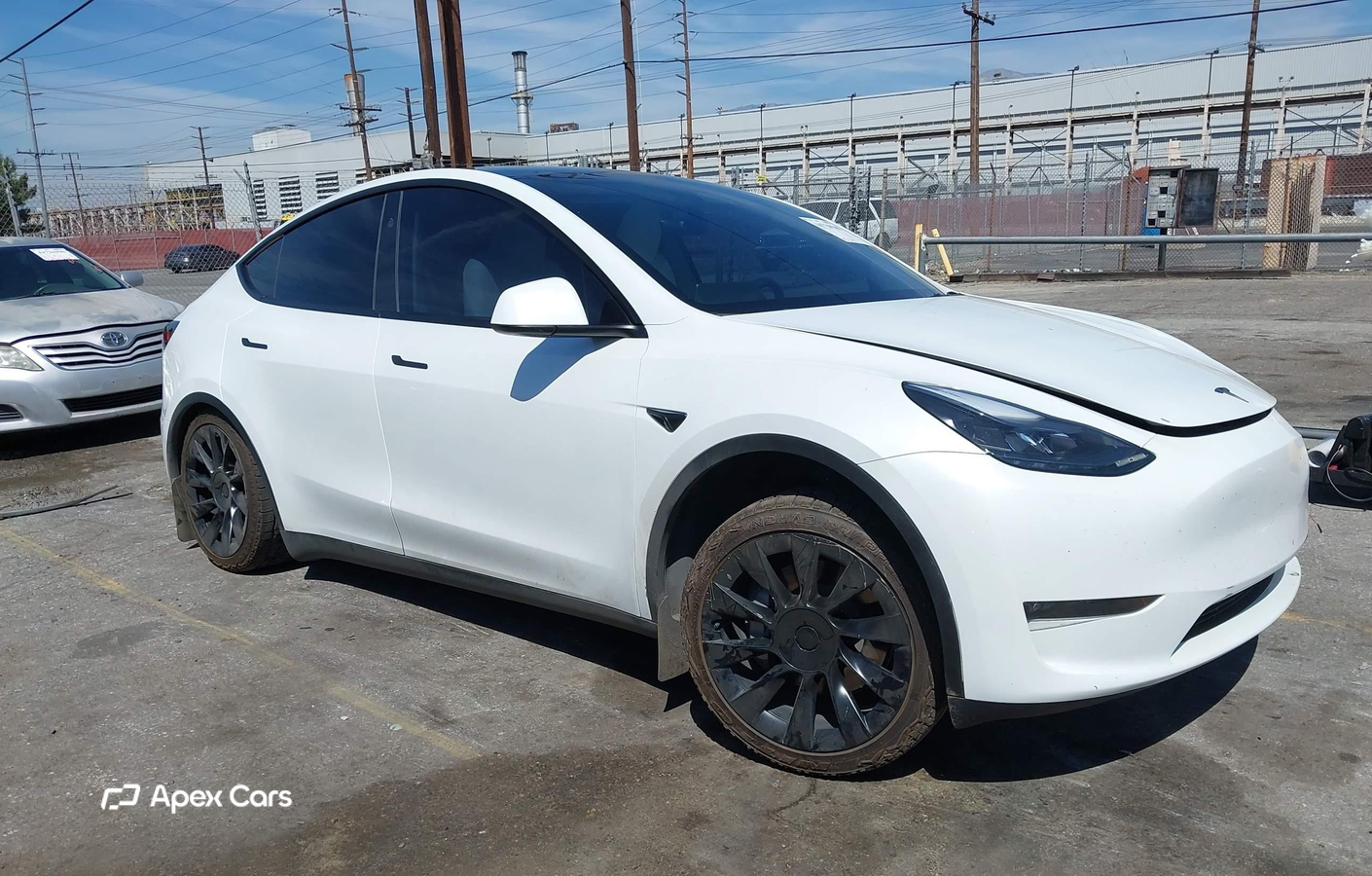 Tesla Model Y 2024