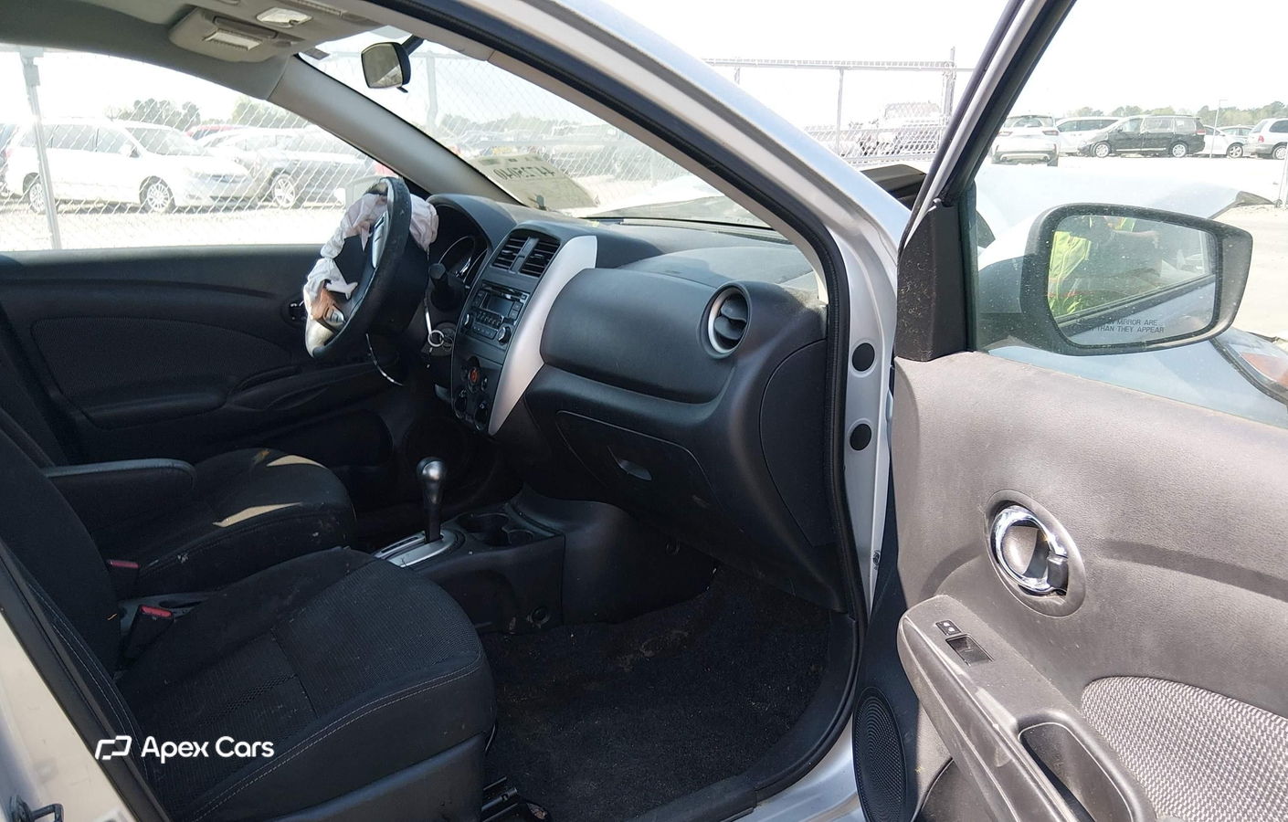 Nissan Versa 2016