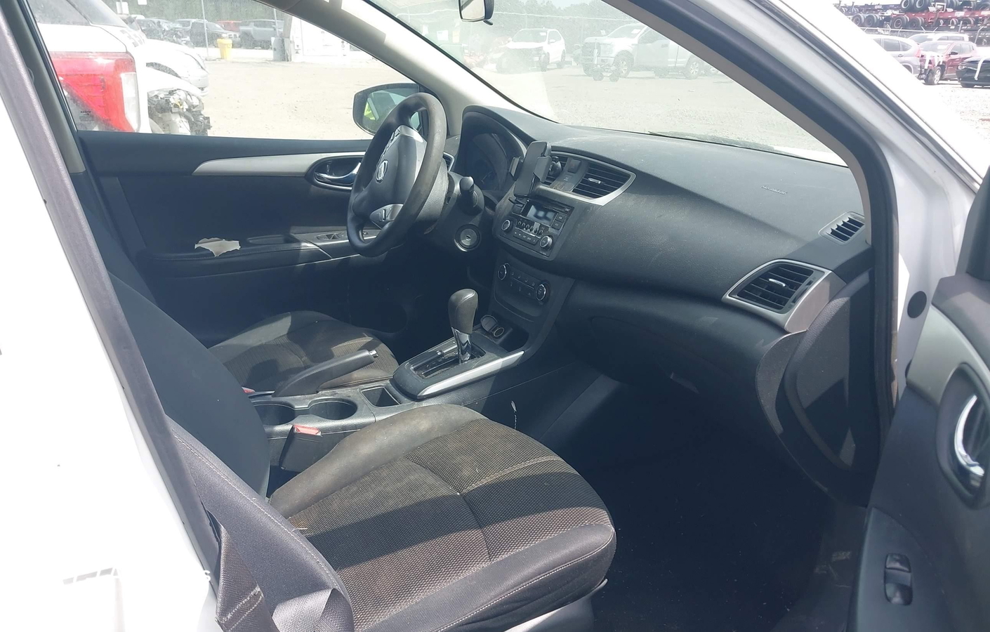 Nissan Sentra 2016