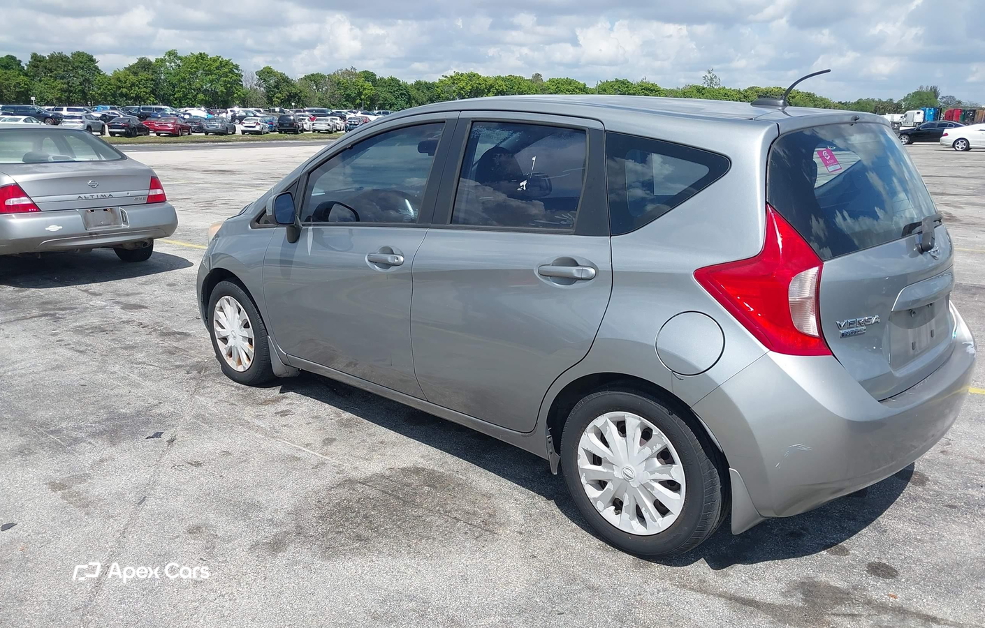 Nissan Versa 2014
