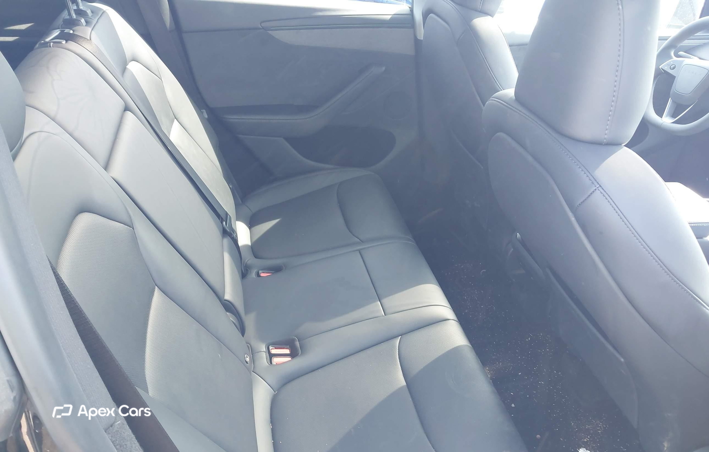 Tesla Model Y 2026