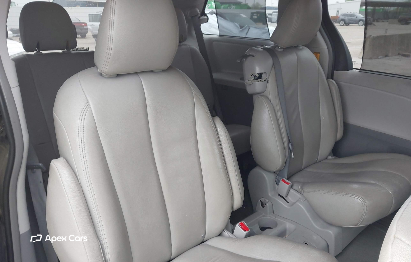 Toyota Sienna 2012