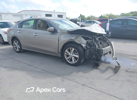 2013 Nissan Altima - Zdjęcie 1 z 5