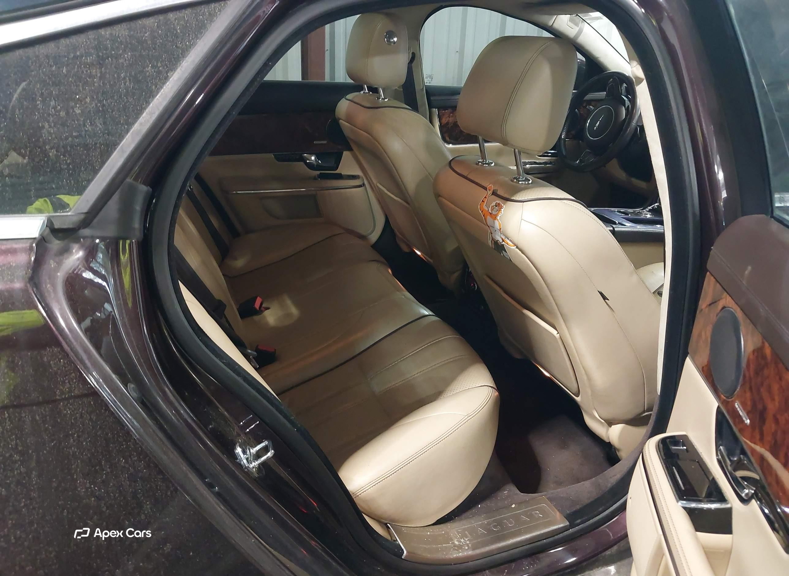 Jaguar XJ 2011