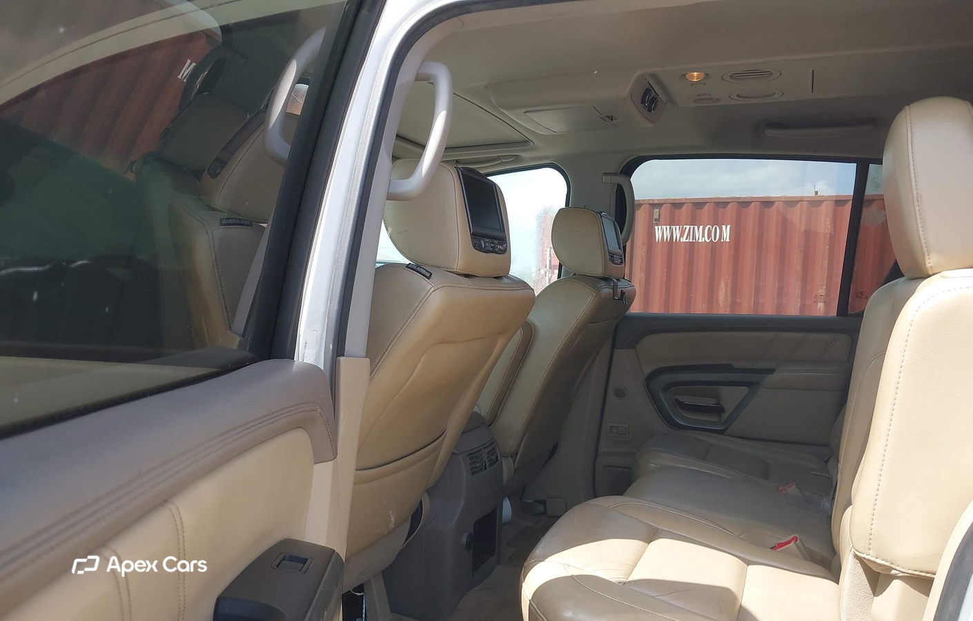 Nissan Armada 2015