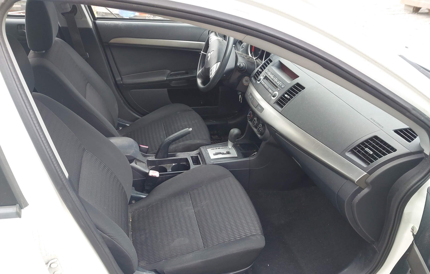 Mitsubishi Lancer 2013