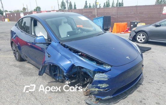 Tesla Model Y 2021 - Image 1 of 16