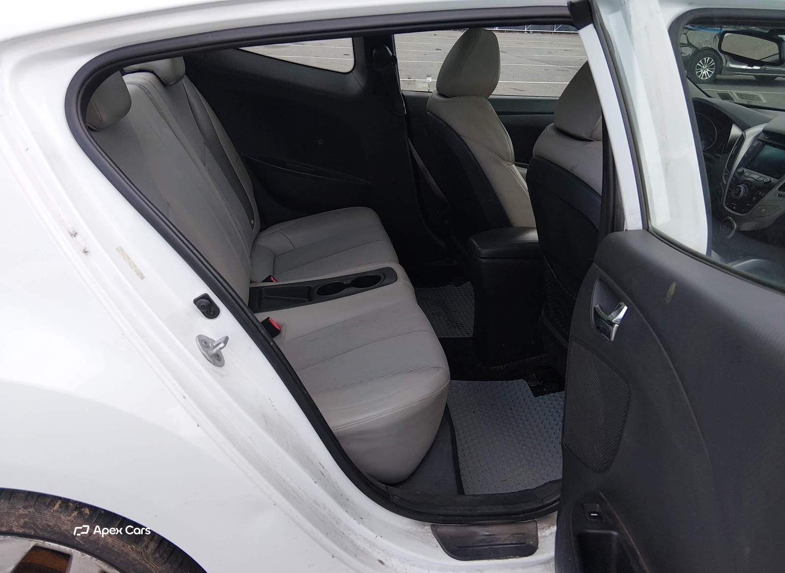 Hyundai Veloster 2013