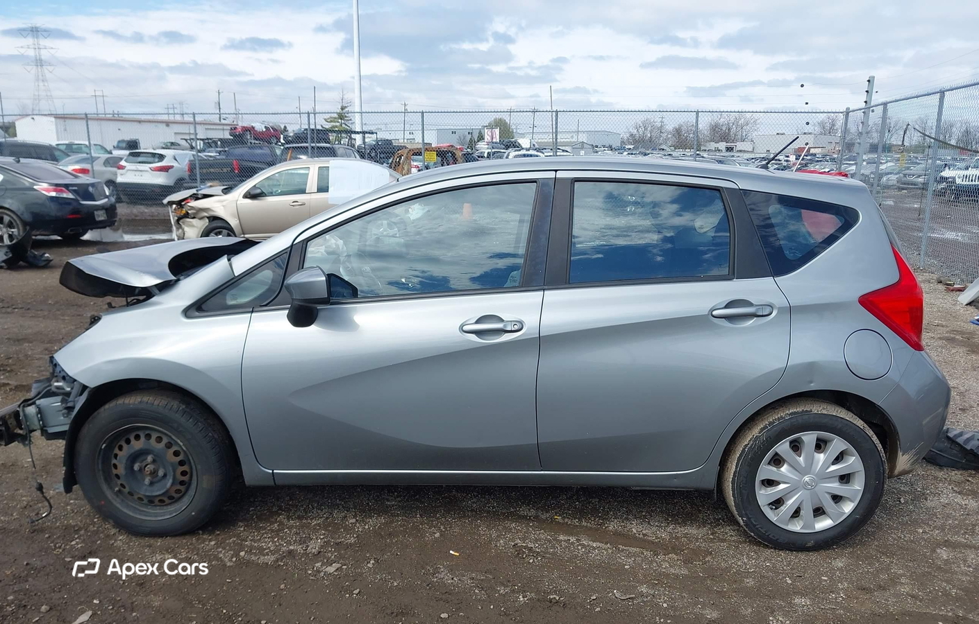 Nissan Versa 2015
