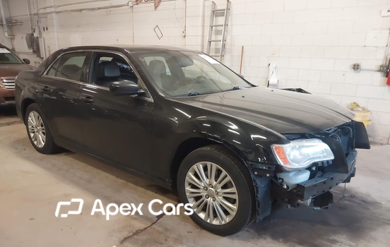 Chrysler 300 2014 - Image 1 of 17