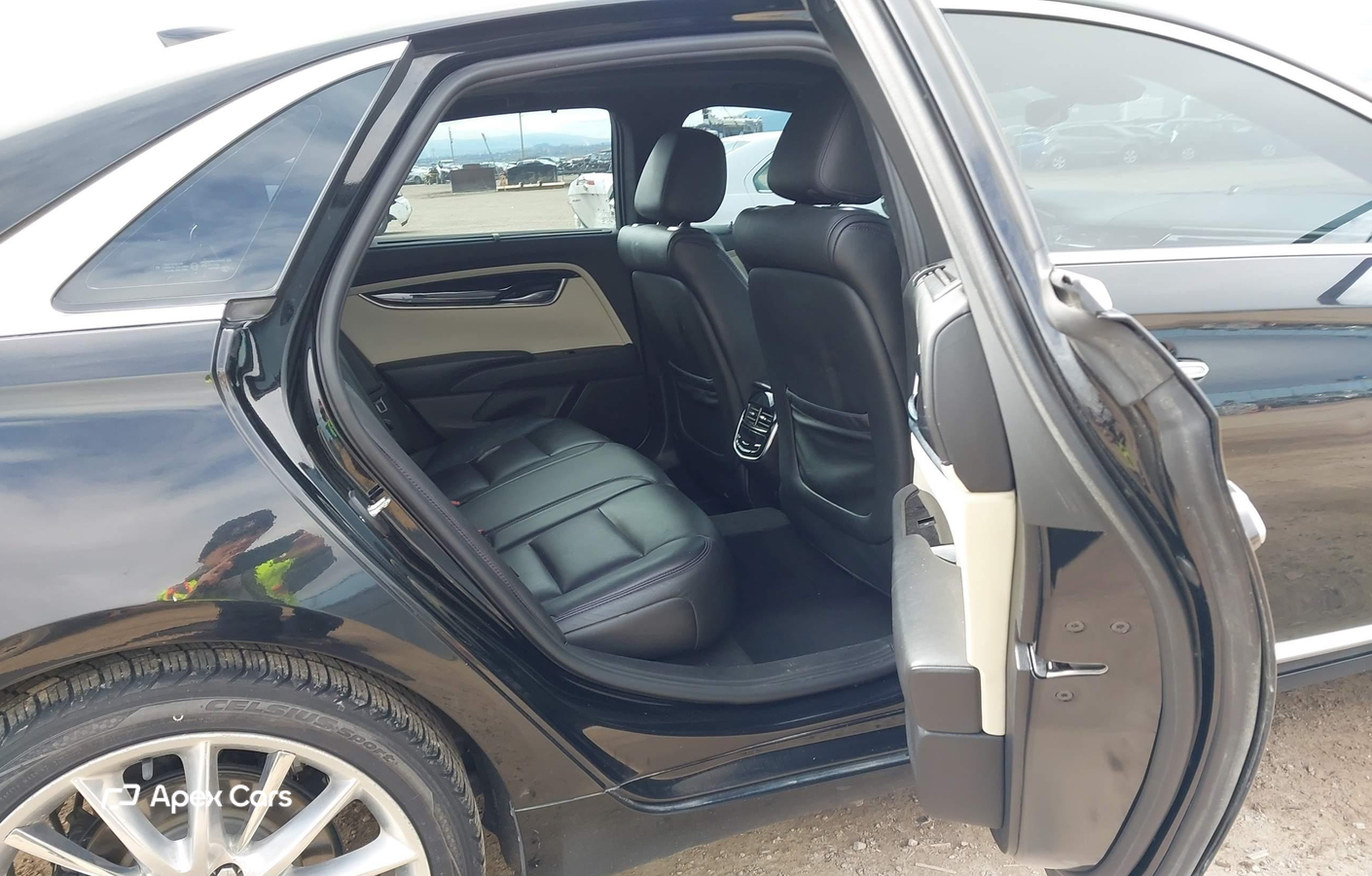 Cadillac XTS 2015