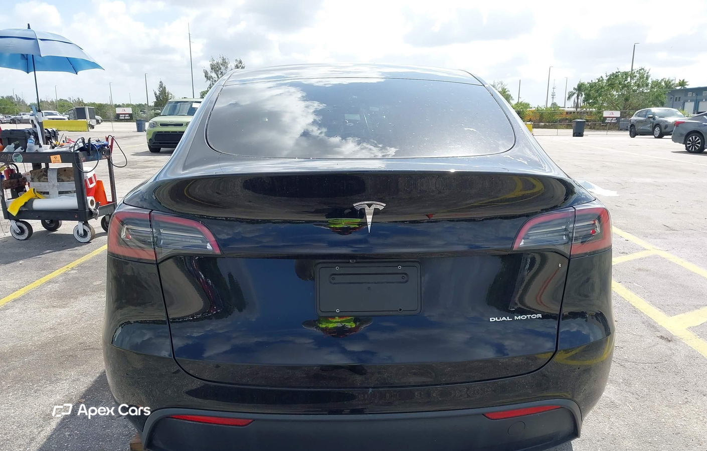 Tesla Model Y 2023