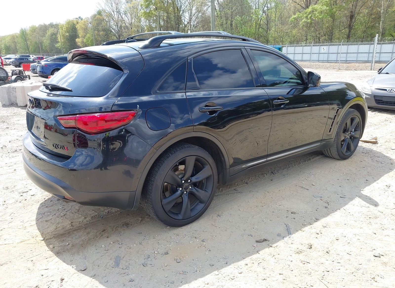 Infiniti QX70 2016