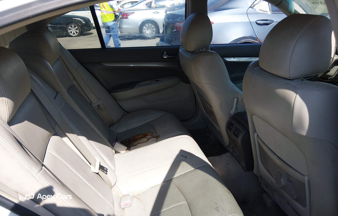 Infiniti G 2010