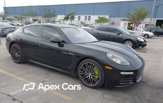 Porsche Panamera 2015 - Image 1 of 16