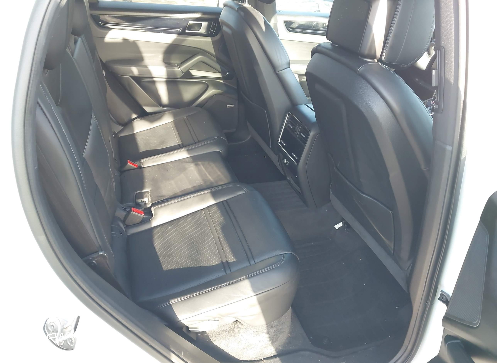 Porsche Cayenne Coupe 2021