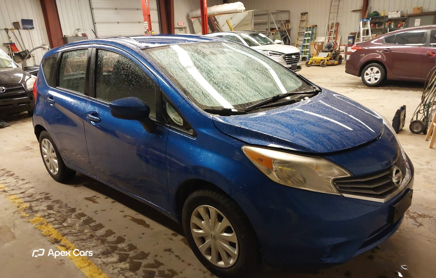 Nissan Versa 2015