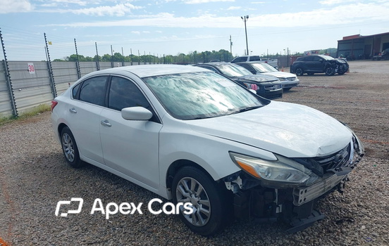 Nissan Altima 2016 - Image 1 of 17