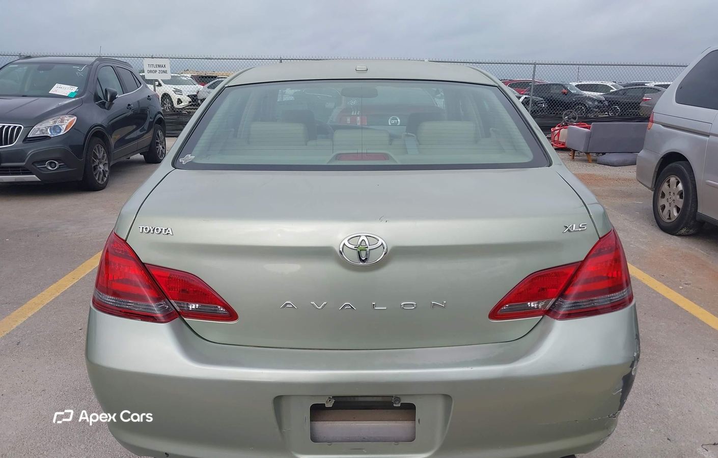 Toyota Avalon 2010