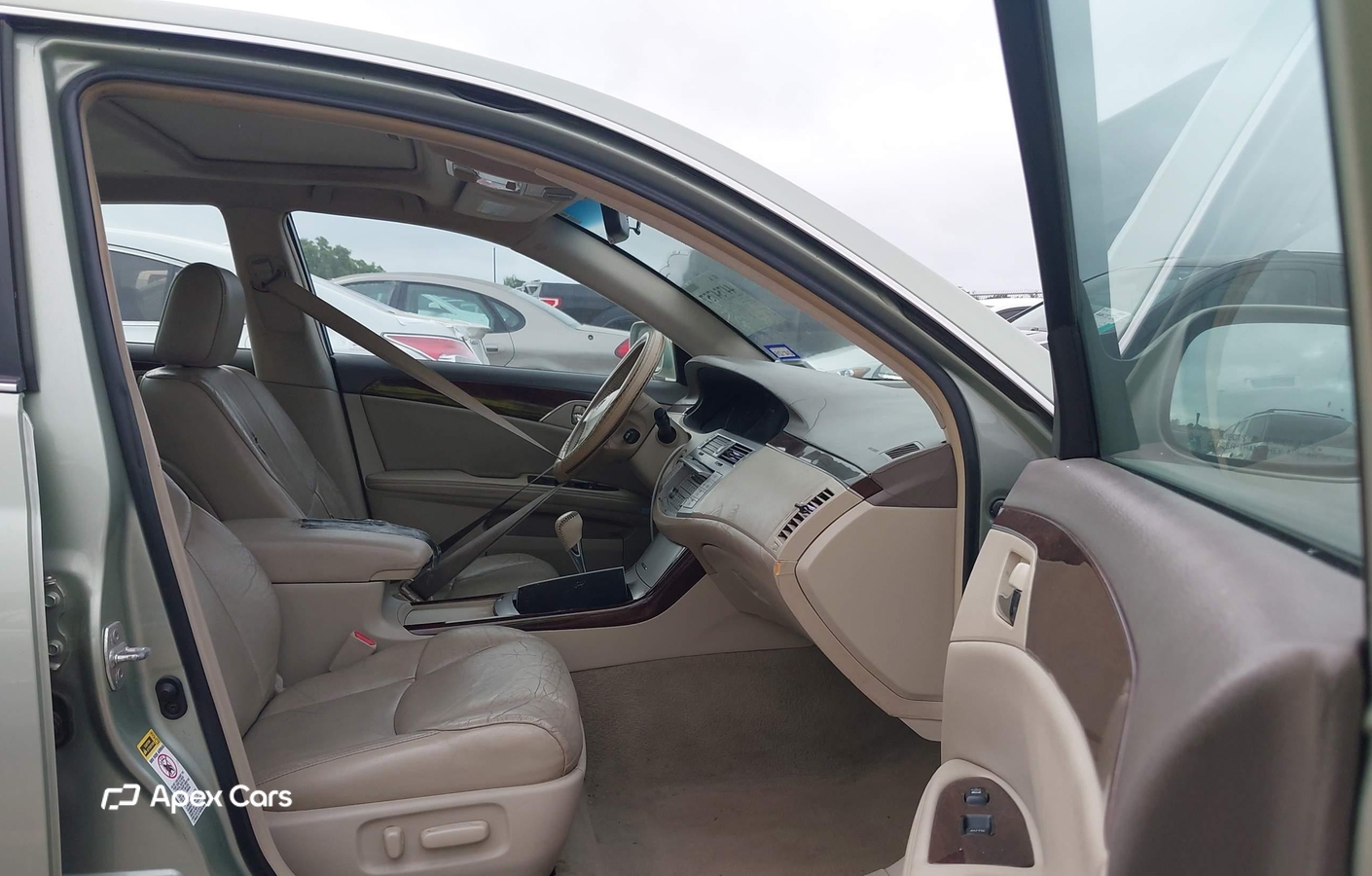 Toyota Avalon 2010