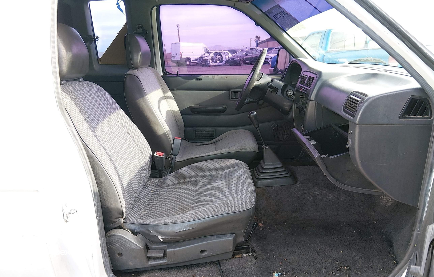 Nissan 1997