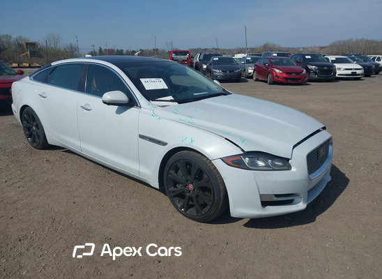 2016 Jaguar XJ - Image 1 of 5