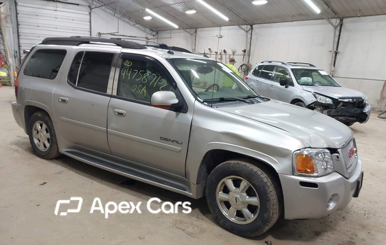 GMC Envoy 2005 - Image 1 of 11