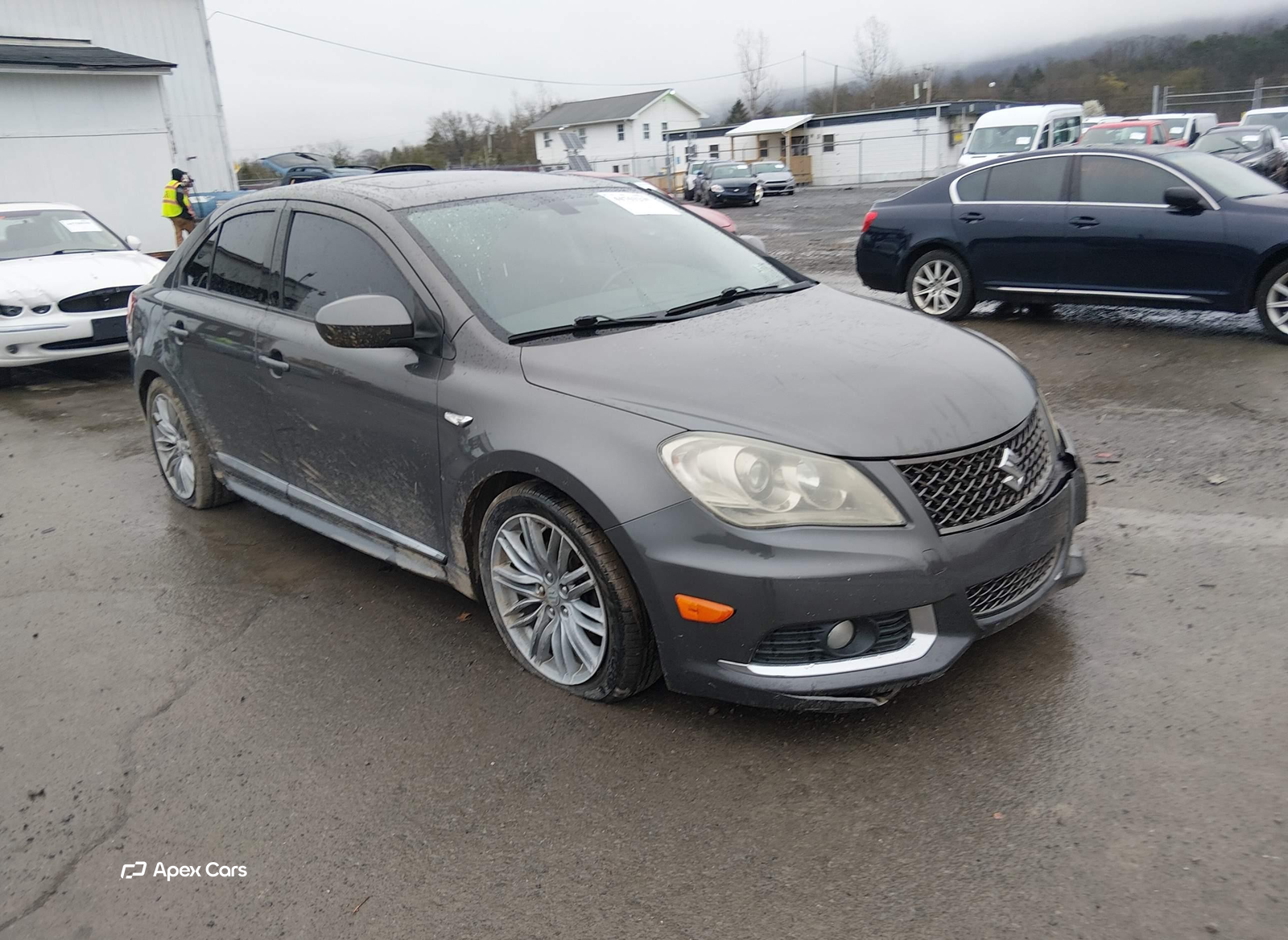 Suzuki Kizashi 2013
