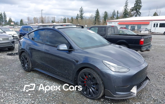 Tesla Model Y 2022 - Image 1 of 21