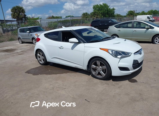 2015 Hyundai Veloster - Image 1 of 5