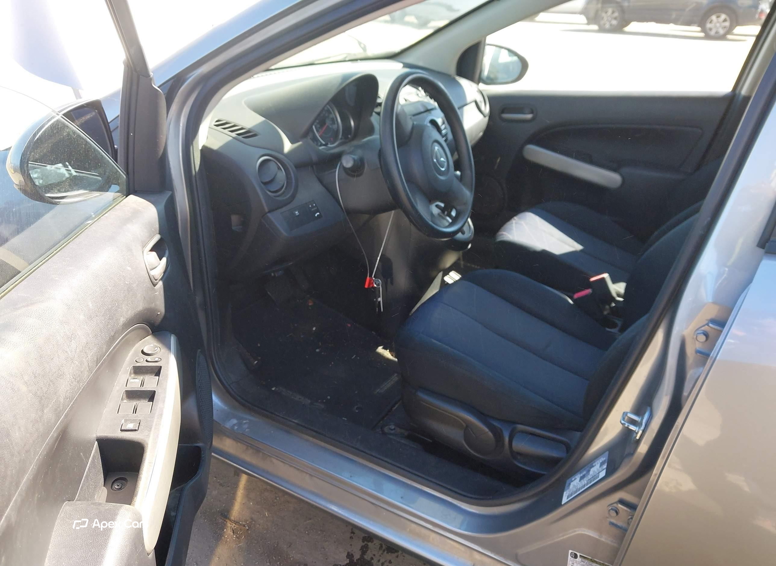 Mazda 2 2014