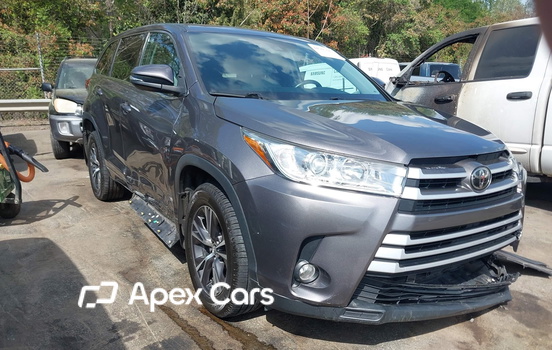 Toyota Highlander 2018 - Image 1 of 17
