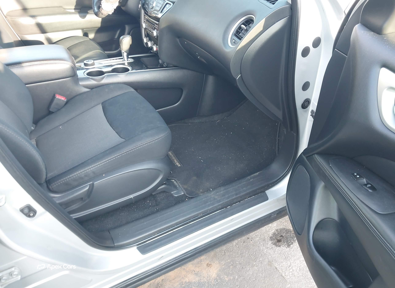 Nissan Pathfinder 2018