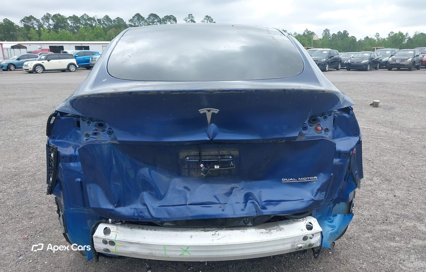 Tesla Model Y 2022