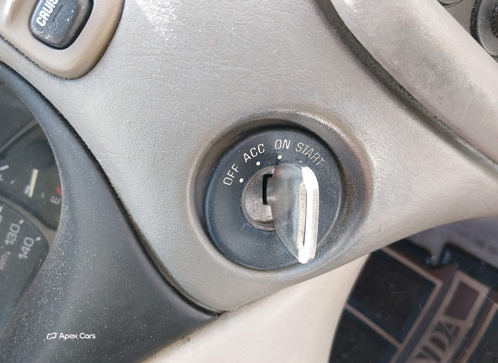 Oldsmobile Intrigue 2001